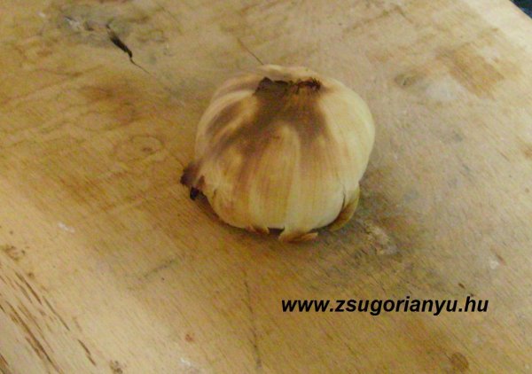 sült fokhagyma