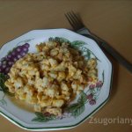 Kapros nokedli baconnel